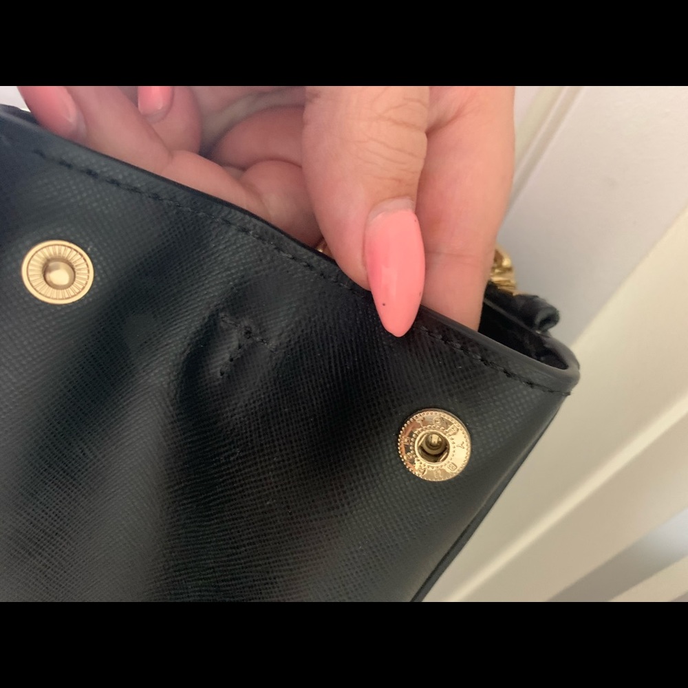 Tory Burch Robinson Tote - Picture 12 of 12
